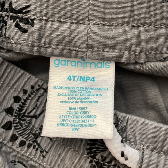 3 Piece Boys 4T Clothing Lot - Garanimals / Wonder Nation / Way to Celebrate - Picture 13 of 14